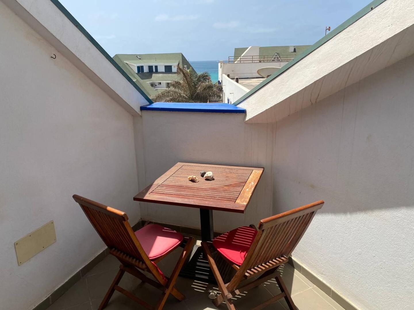Leme Bedje Two Bedroom - By Bobbywashere サンタ・マリア エクステリア 写真