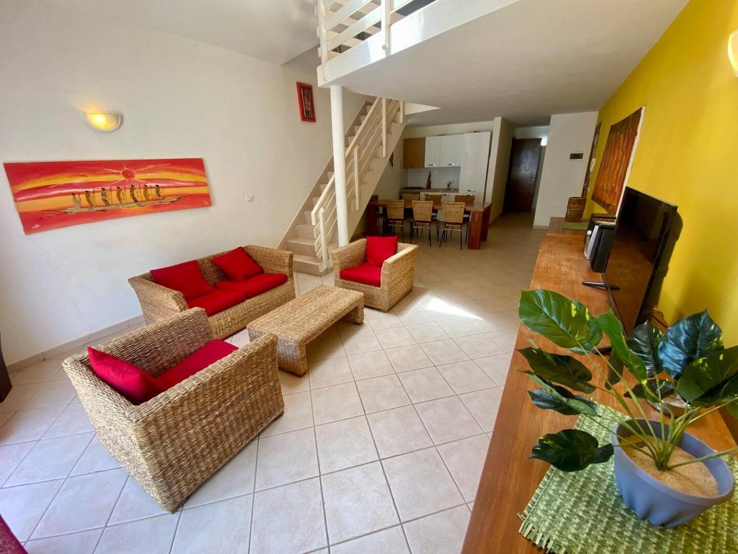 Leme Bedje Two Bedroom - By Bobbywashere サンタ・マリア エクステリア 写真